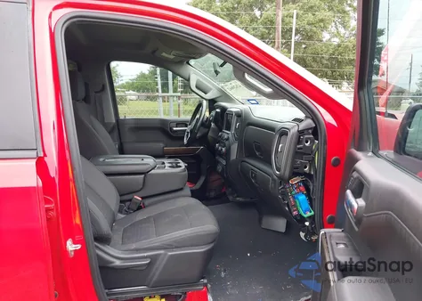 2021 Chevrolet Silverado 1500 4Wd Short Bed Lt z USA, uszkodzony, nr VIN 1GCUYDED4MZ139580